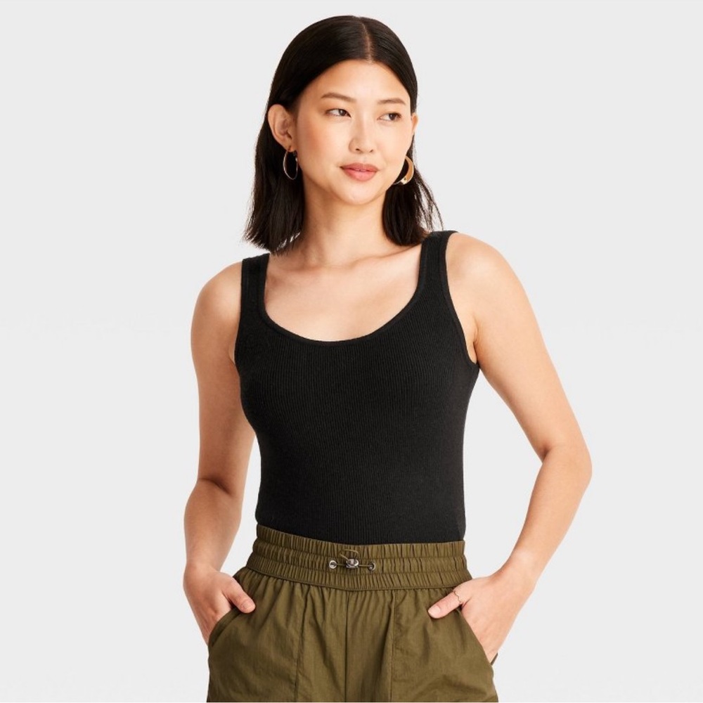 A New Day Scoop Neck Sweater Tank Top/ Size: Small